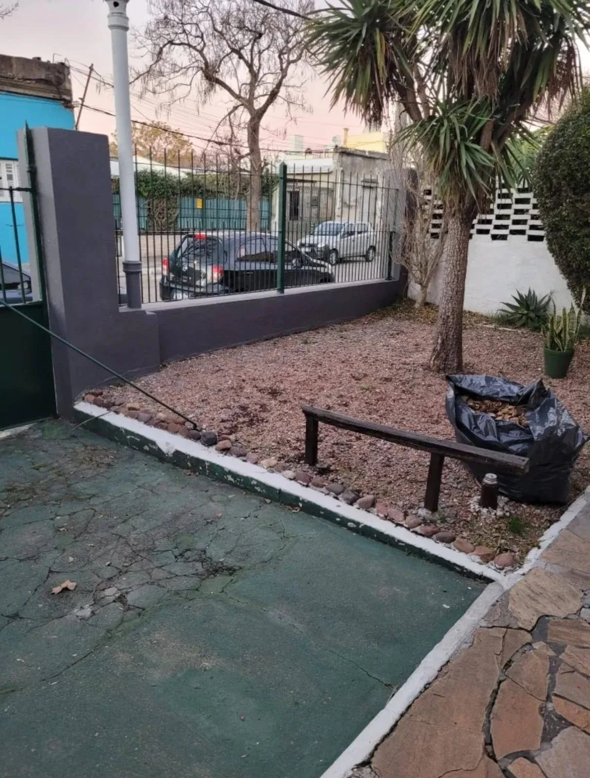 Venta 2 casas en un mismo padrón, patio, parrillero c/ cochera La Blanqueada. - Imagen 1