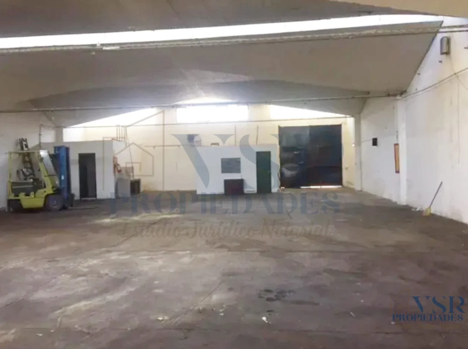Alquiler depósito/bodega 500m2 Brazo Oriental, varios rubros, libre de columnas - Imagen 1