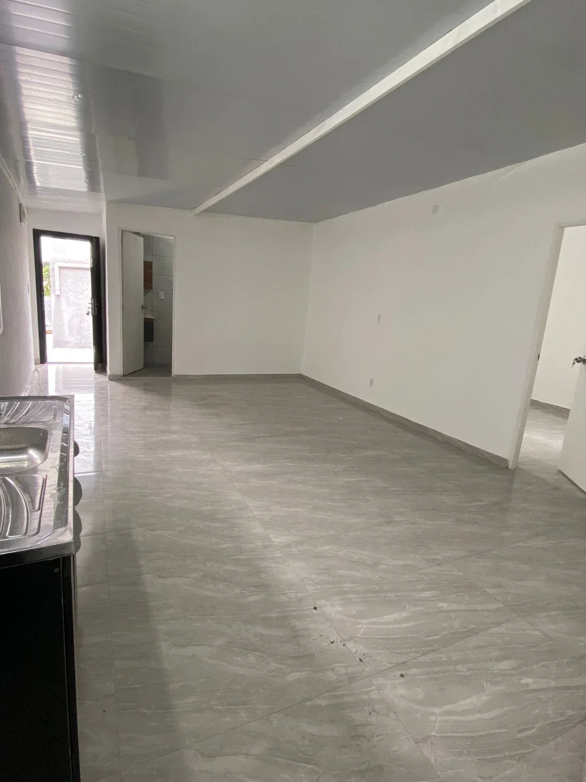 Casa en alquiler c/ cochera en Barros Blancos - Imagen 4