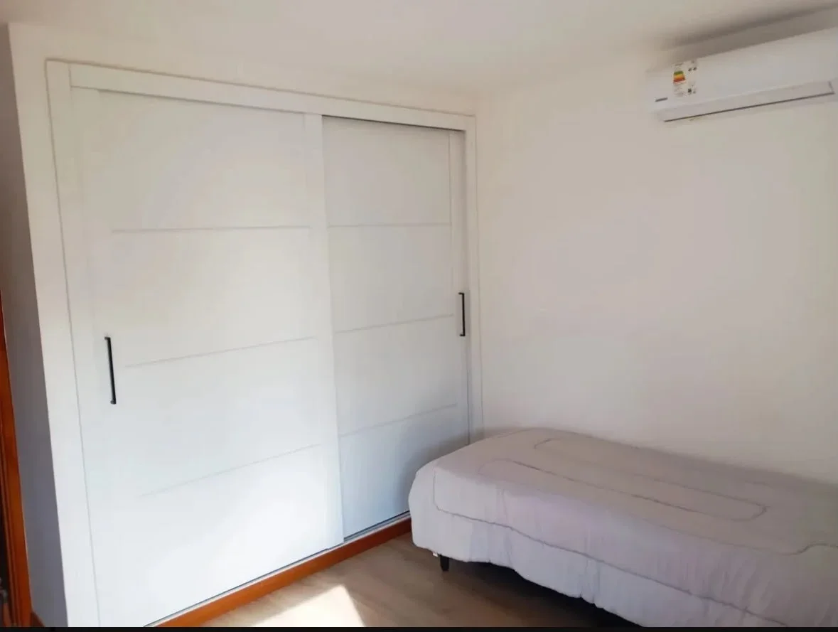 Casa en alquiler temporario c/ cochera en Pinares - Imagen 5