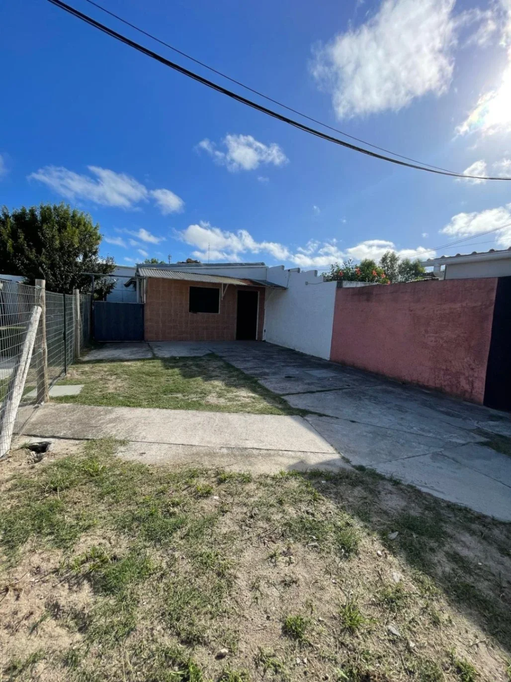 Casa en alquiler de 1 dormitorio c/ cochera en Solymar - Imagen 3