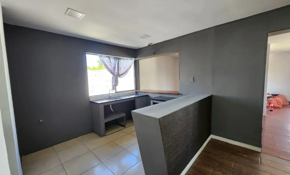 Casa en alquiler en Montes de Solymar - Imagen 4