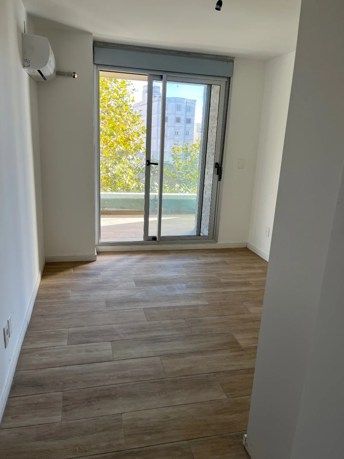 Alquiler 1 dormitorio .  Gran Terraza con Parrillero - Imagen 5