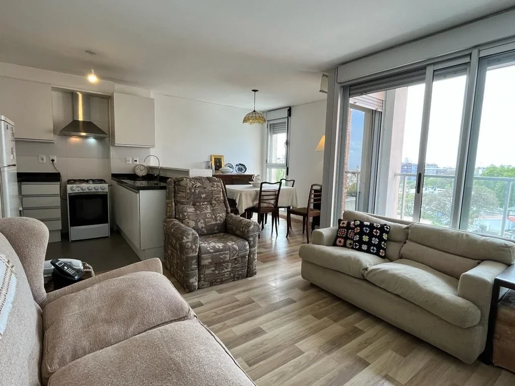 Apartamento en alquiler de 2 dormitorios en La Blanqueada - Imagen 2