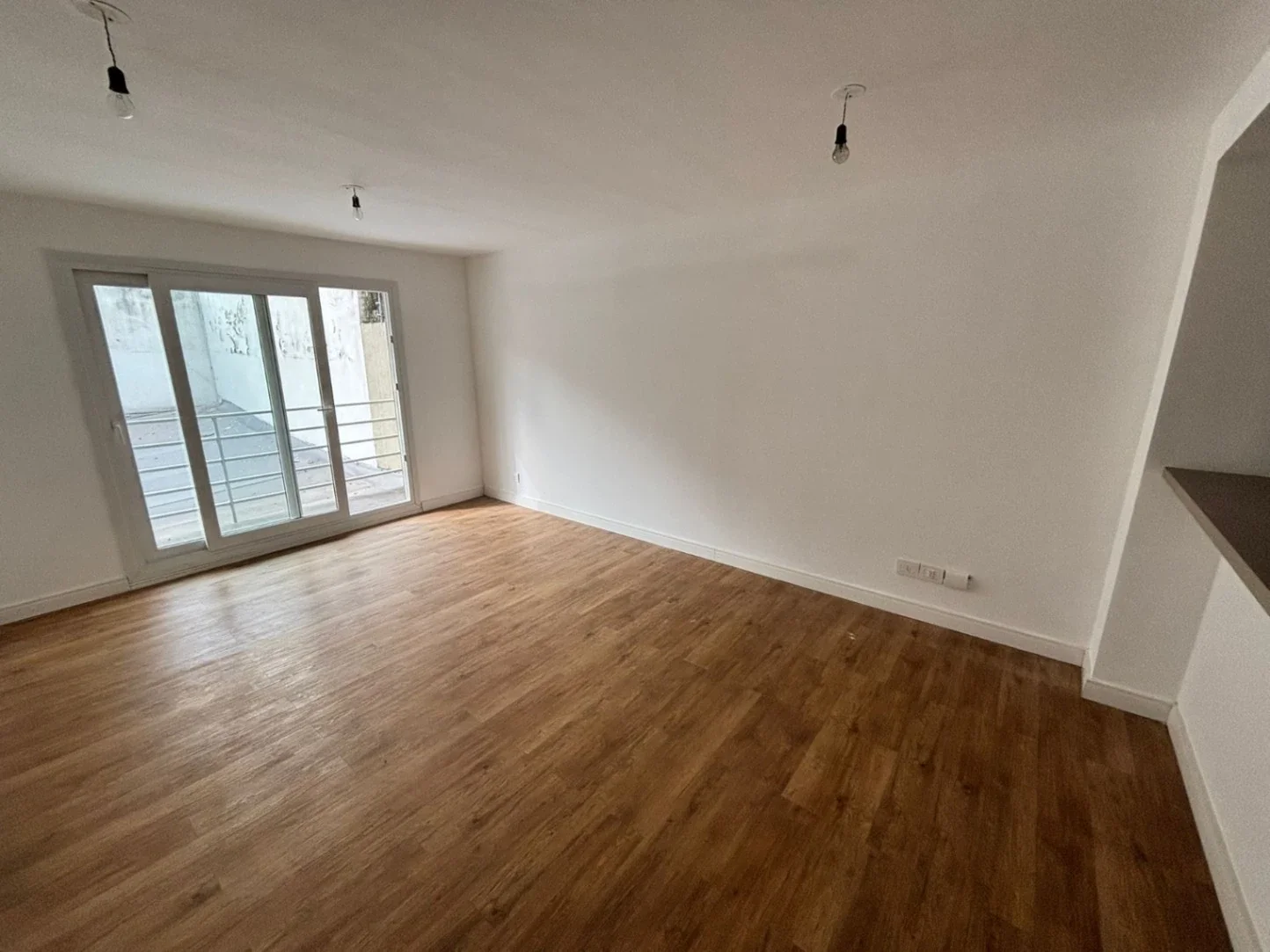 Apartamento en alquiler c/ cochera en Malvin - Imagen 3