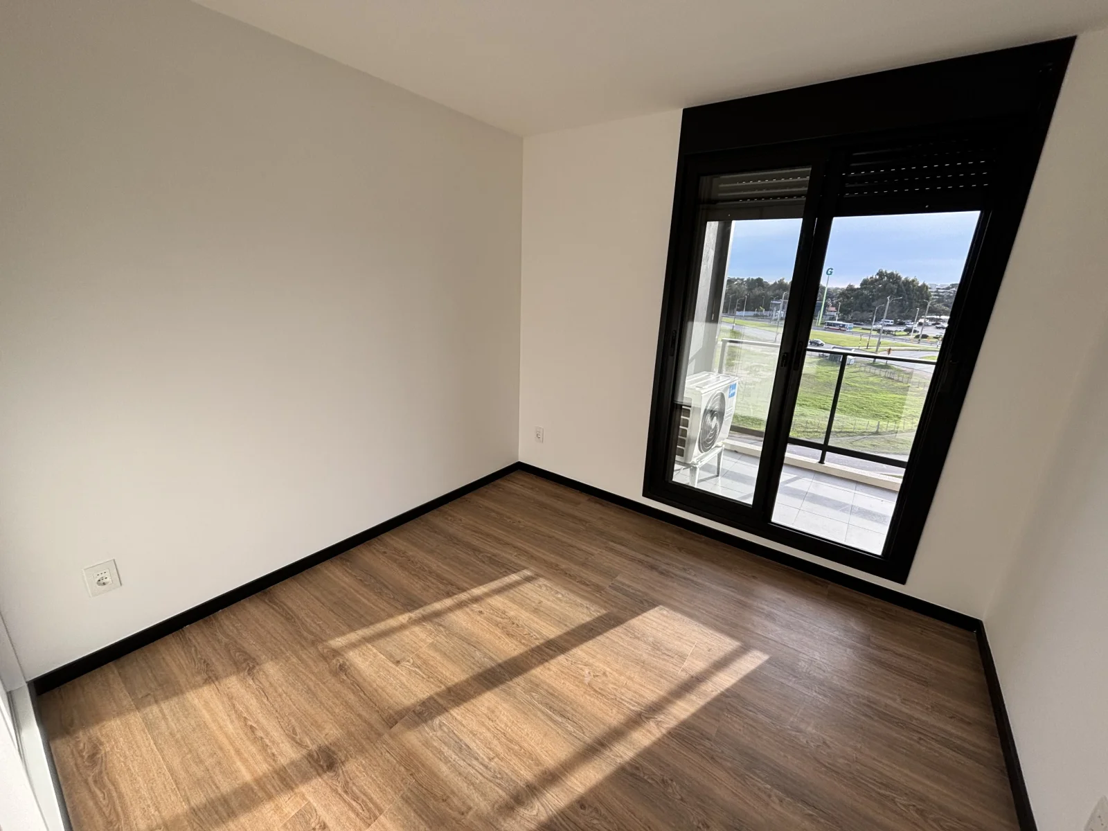 Apartamento en alquiler c/ cochera en Canelones - Imagen 4