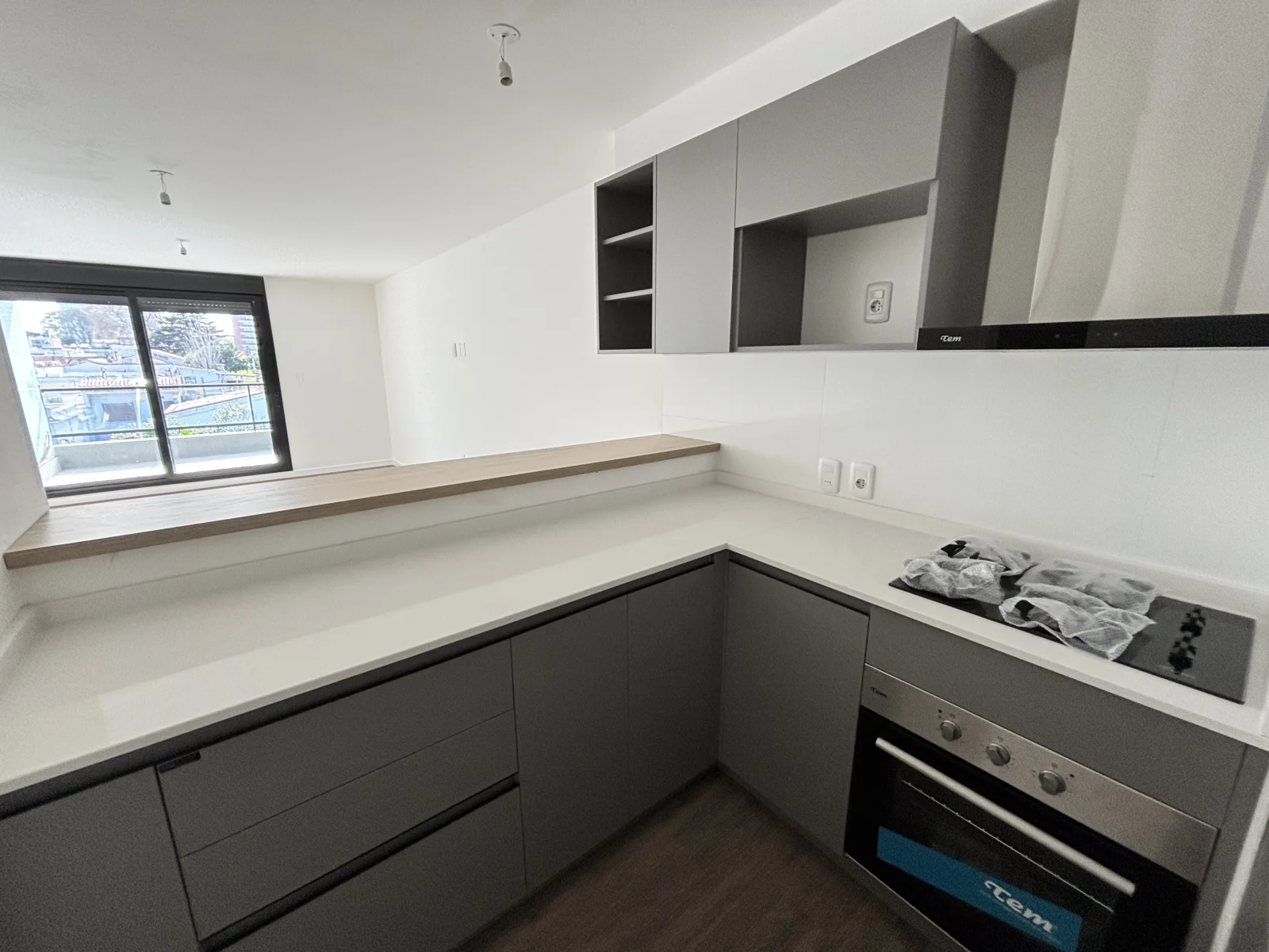 Alquiler apartamento 2 dormitorios, garage y parrillero en Malvín - Imagen 3