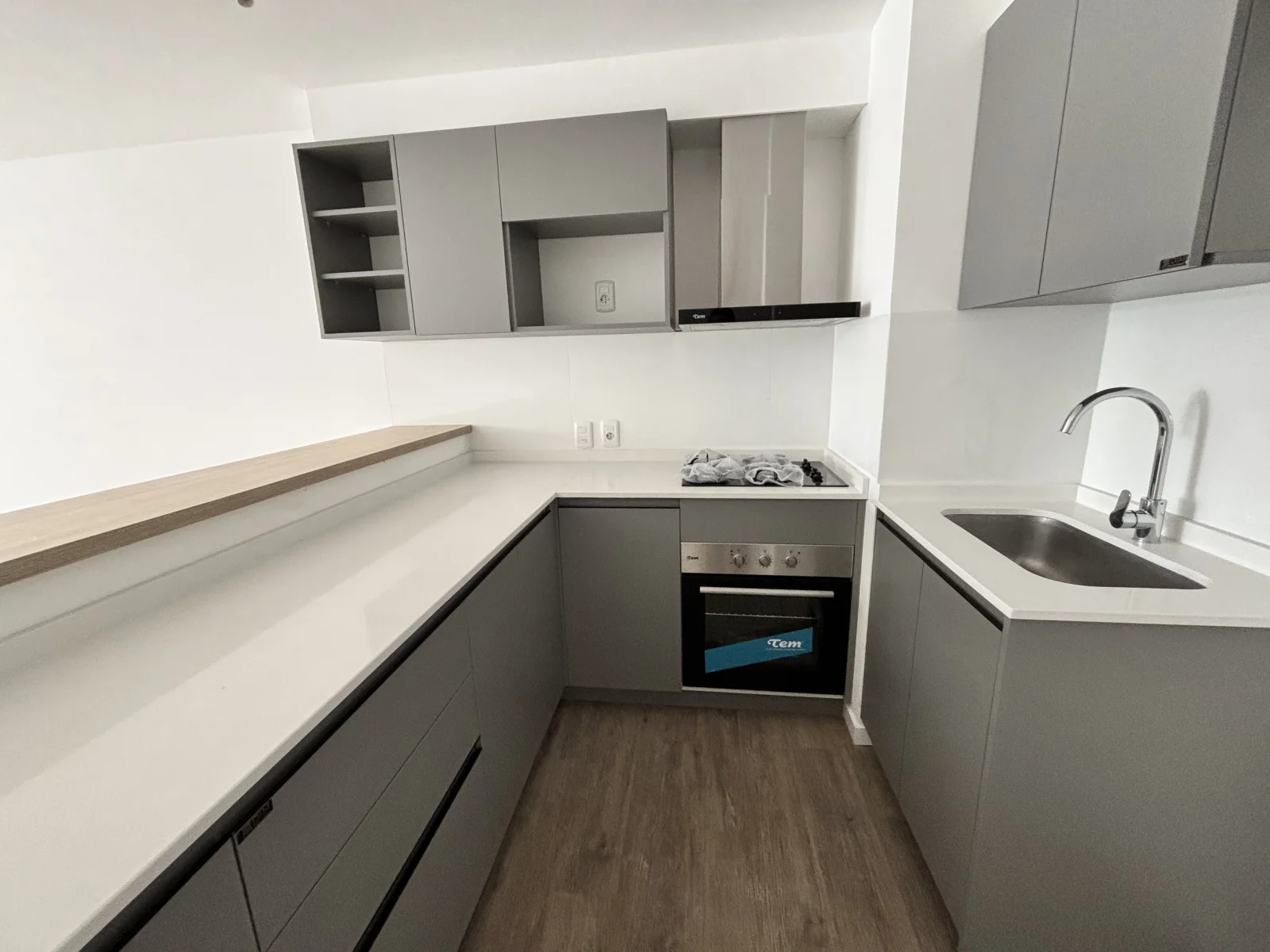 Alquiler apartamento 2 dormitorios, garage y parrillero en Malvín - Imagen 2