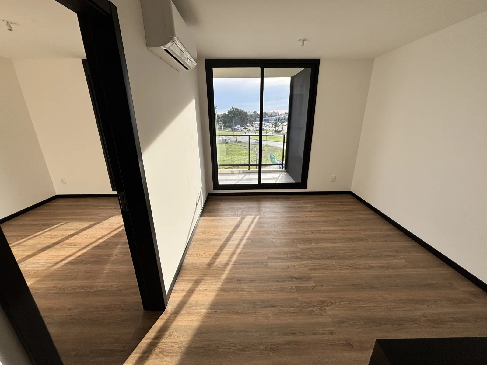 Apartamento en alquiler c/ cochera en Canelones - Imagen 3