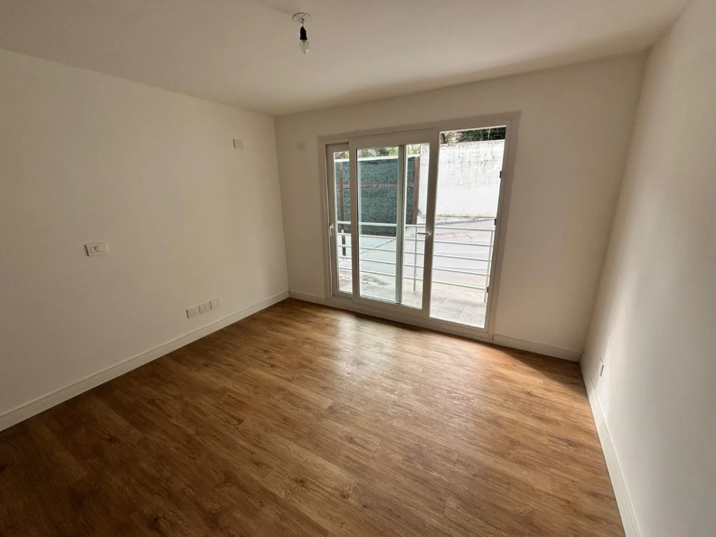 Apartamento en alquiler c/ cochera en Malvin - Imagen 4