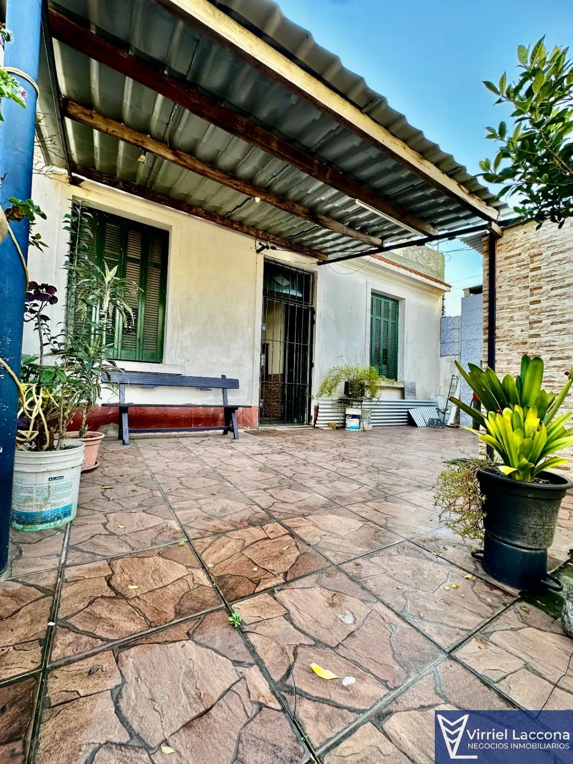 Casa en venta c/ cochera en Malvin - Imagen 1