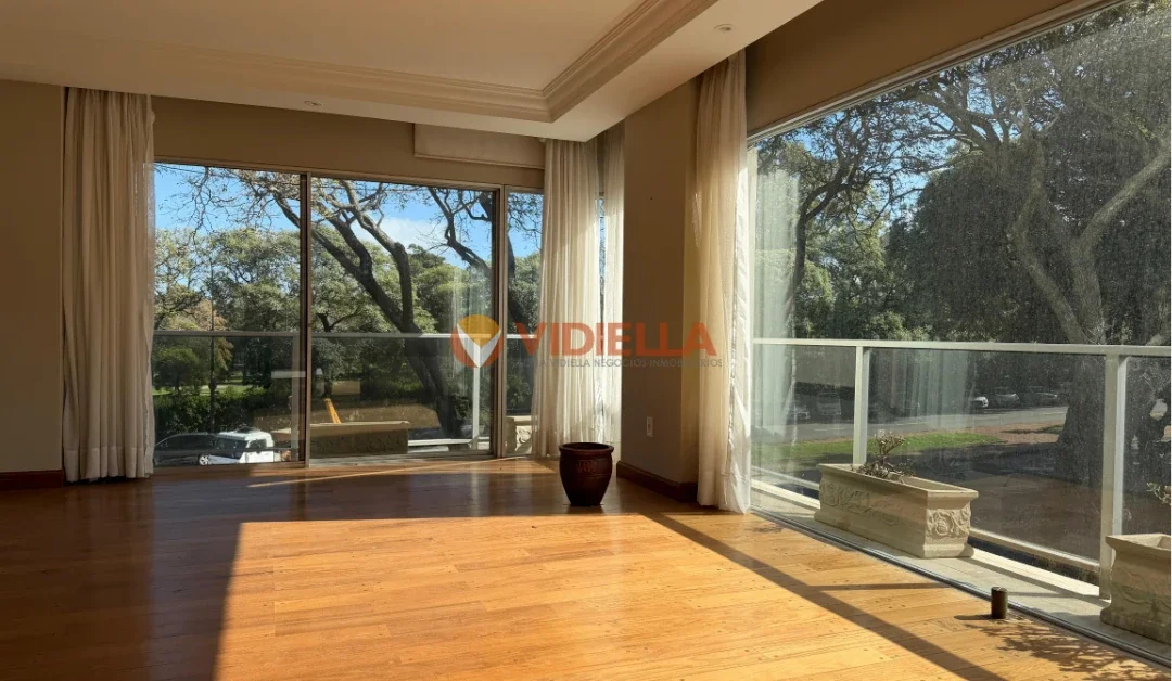 Apartamento en venta 3 dormitorios + Servicio c/ garaje triple en el Golf - Imagen 1