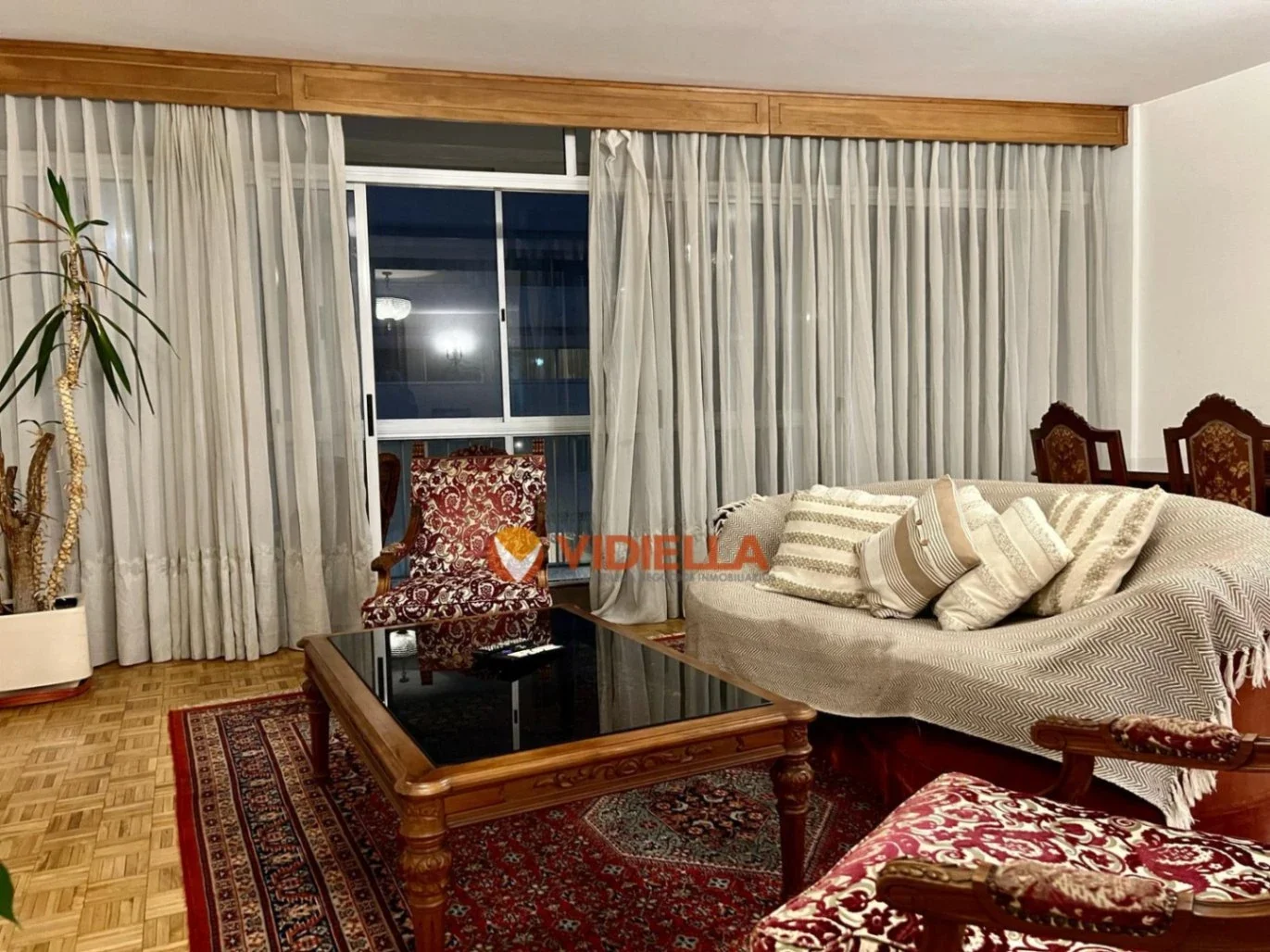 Apartamento en alquiler c/ cochera en Pocitos - Imagen 2