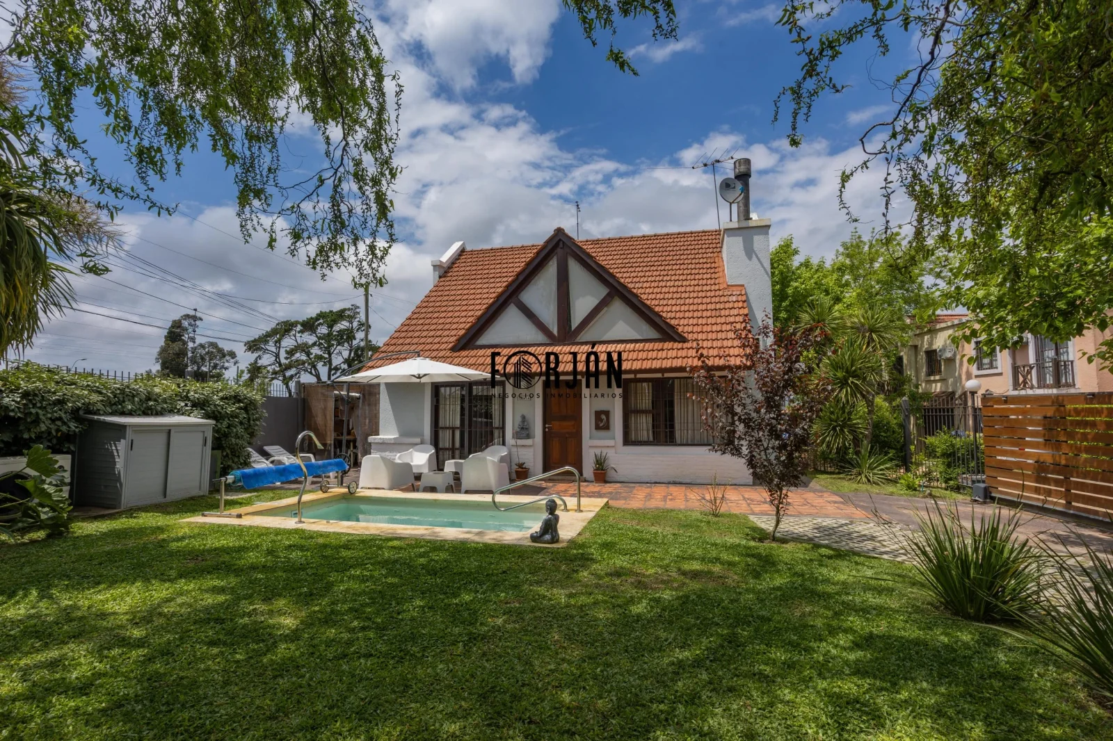 Casa en venta c/ cochera en Ciudad de la costa - Imagen 1