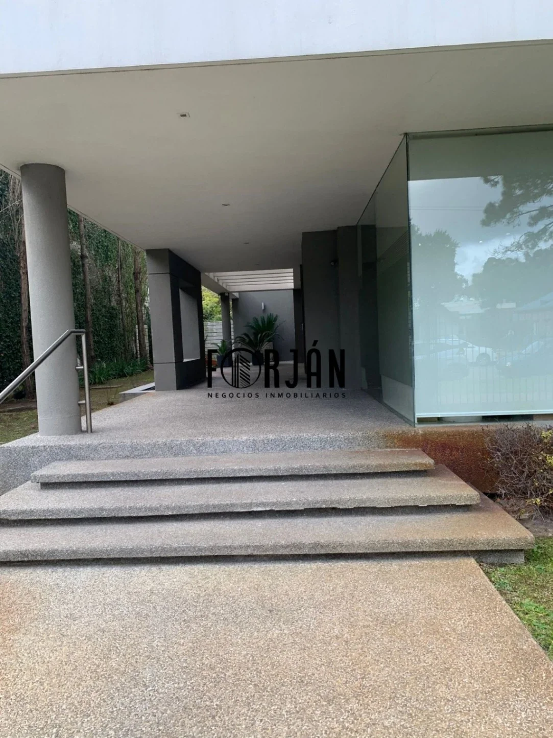 Apartamento en alquiler c/ cochera en Carrasco - Imagen 3