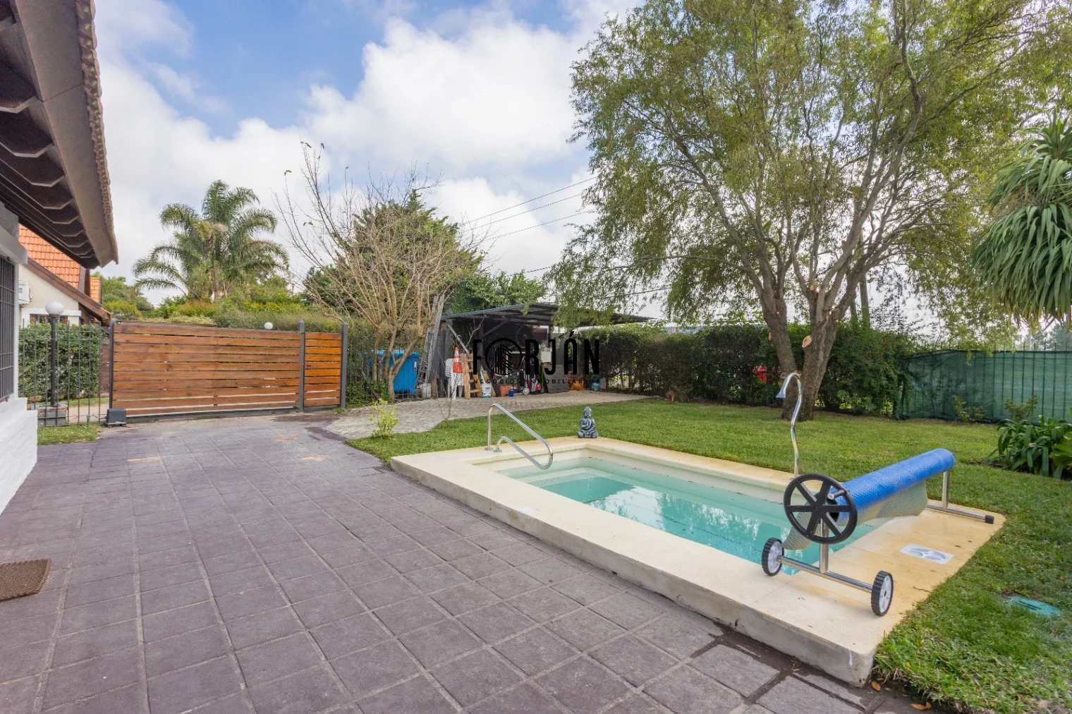 Casa en venta c/ cochera en Solymar - Imagen 3