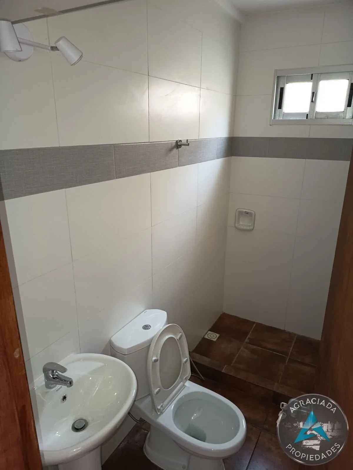 Apartamento en alquiler en La Teja - Imagen 3