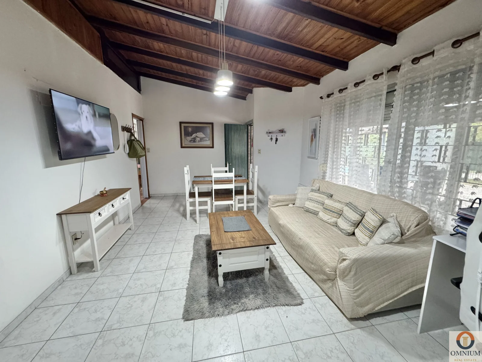 Casa amplia 3 dormitorios 2 baños con barbacoa y piscina en Salinas Costa de Oro - Imagen 4