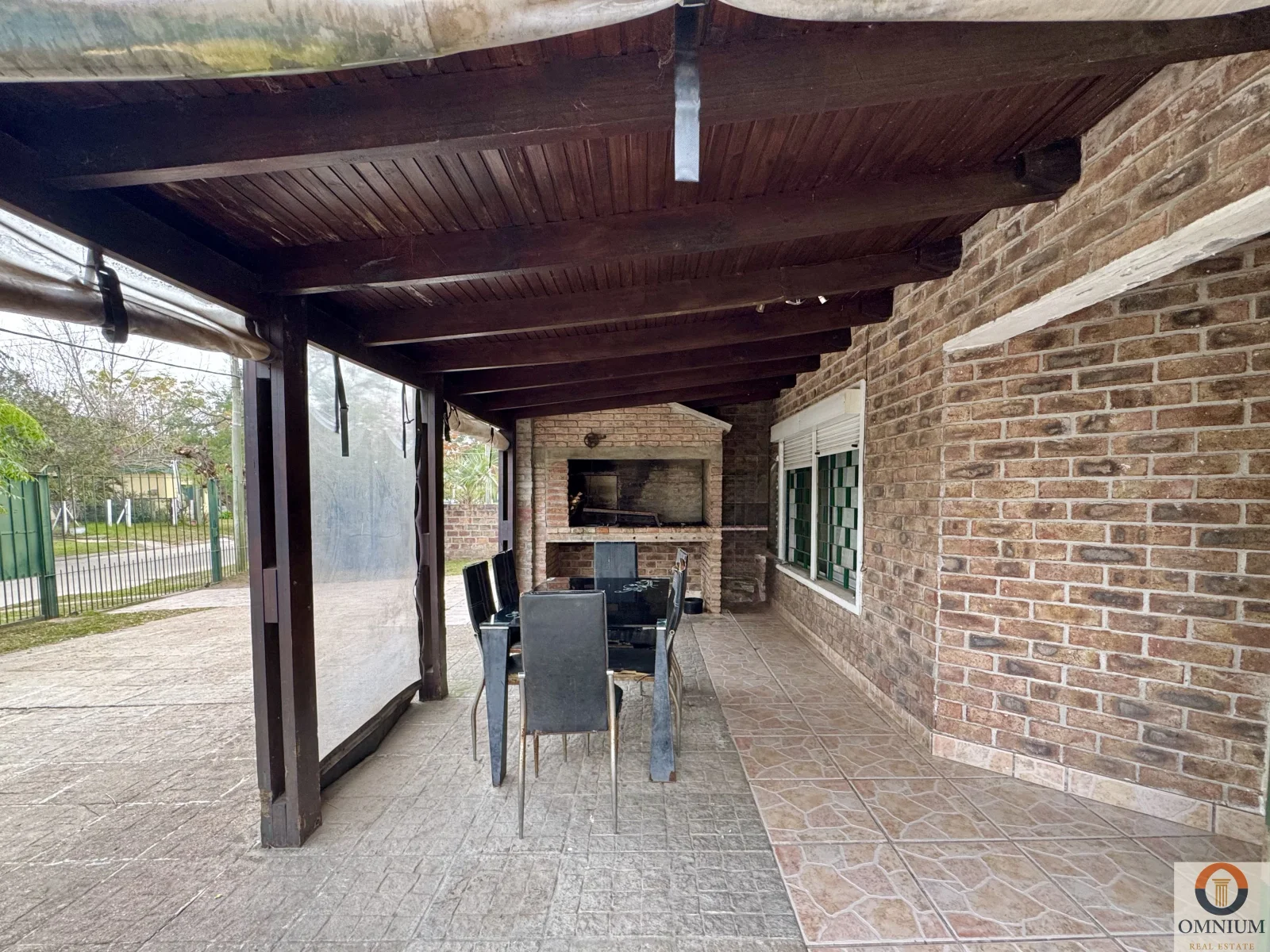Casa amplia 3 dormitorios 2 baños con barbacoa y piscina en Salinas Costa de Oro - Imagen 2