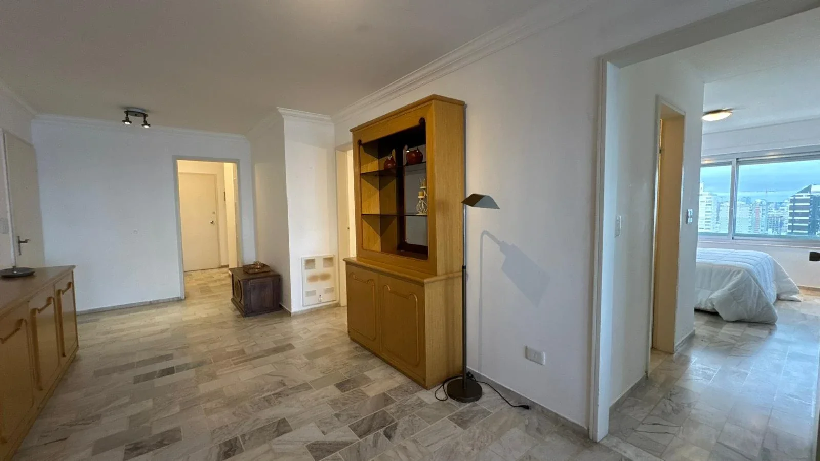 Apartamento en venta c/ cochera en Península - Imagen 3