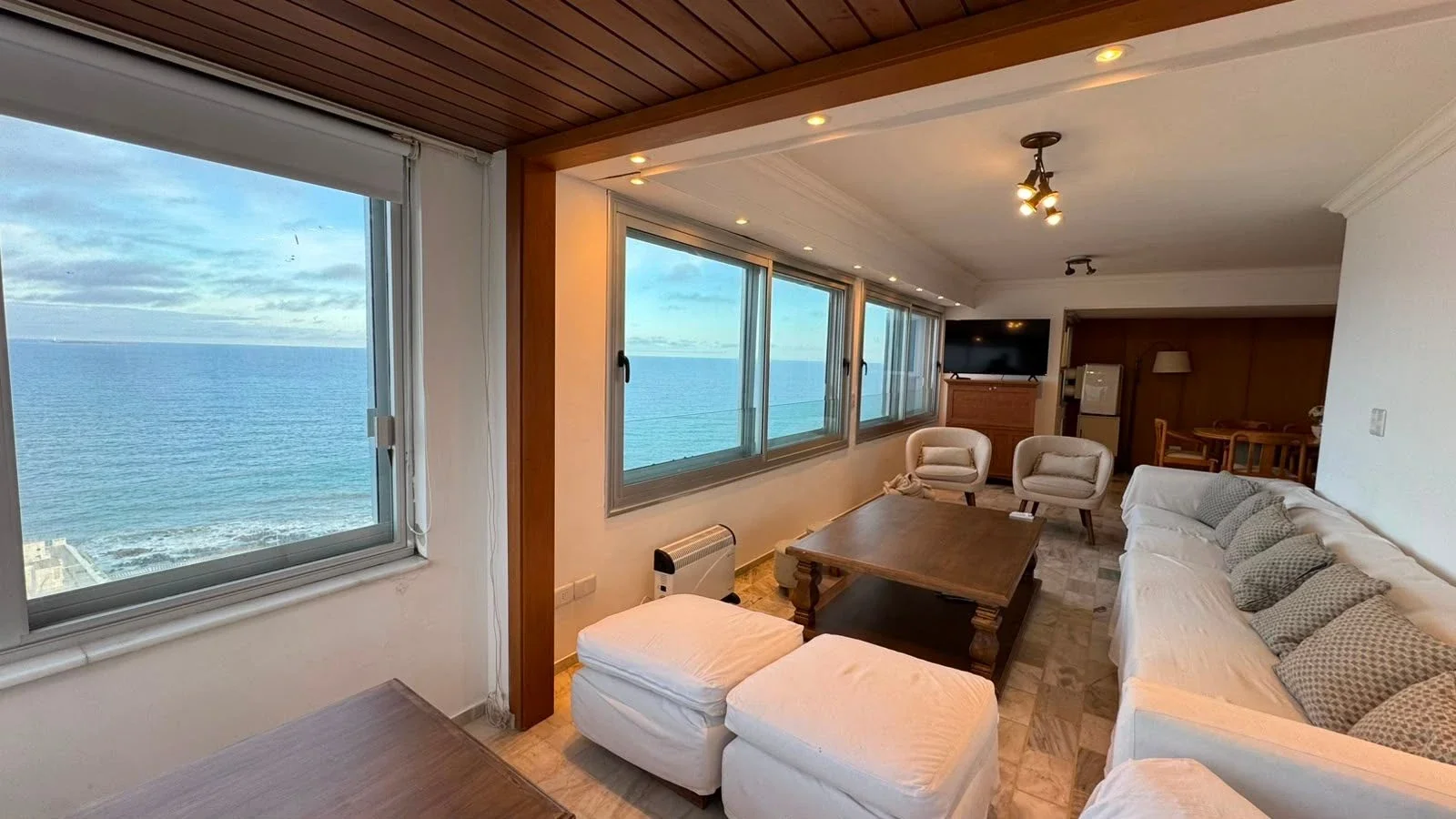 Apartamento en venta c/ cochera en Península - Imagen 3