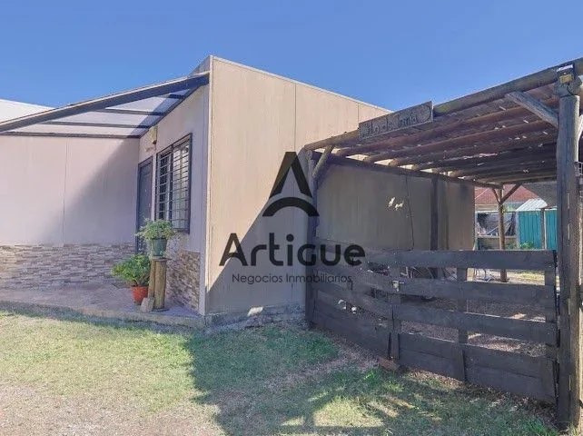 Casa en venta c/ cochera en Solymar - Imagen 2