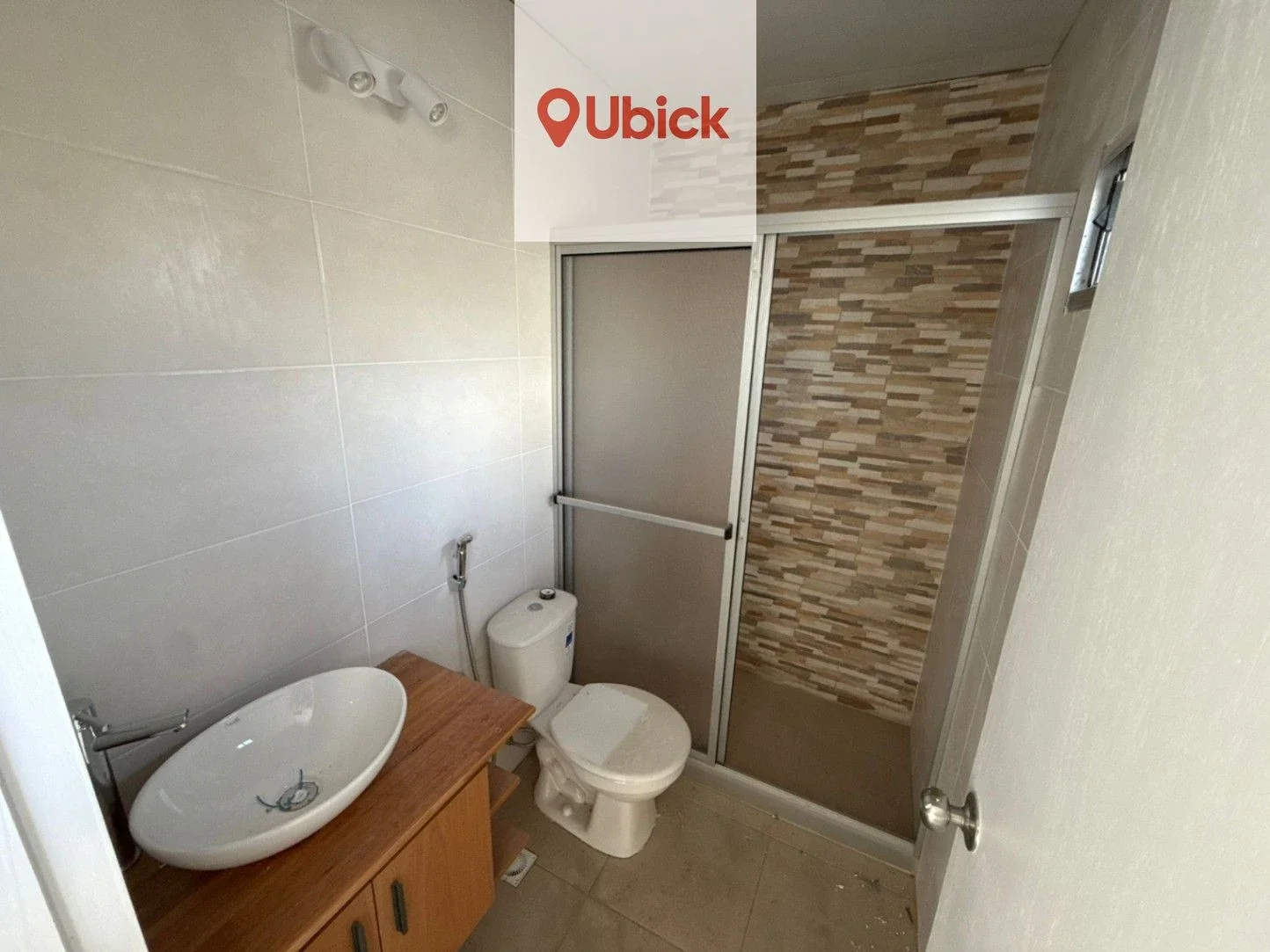 Alquiler Casa Lomas de Solymar 1 dormitorio con cochera a estrenar - Imagen 5