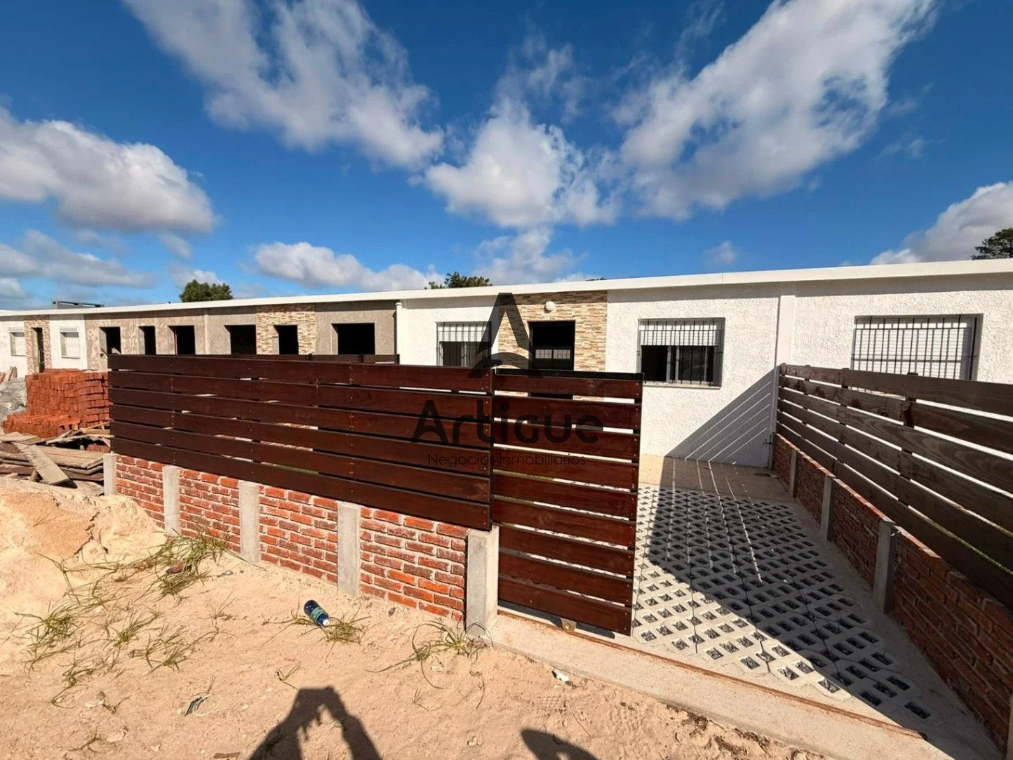 Alquiler Casa Lomas de Solymar 1 dormitorio con cochera a estrenar - Imagen 5