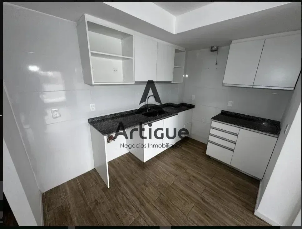 Apartamento en alquiler en La Blanqueada - Imagen 3