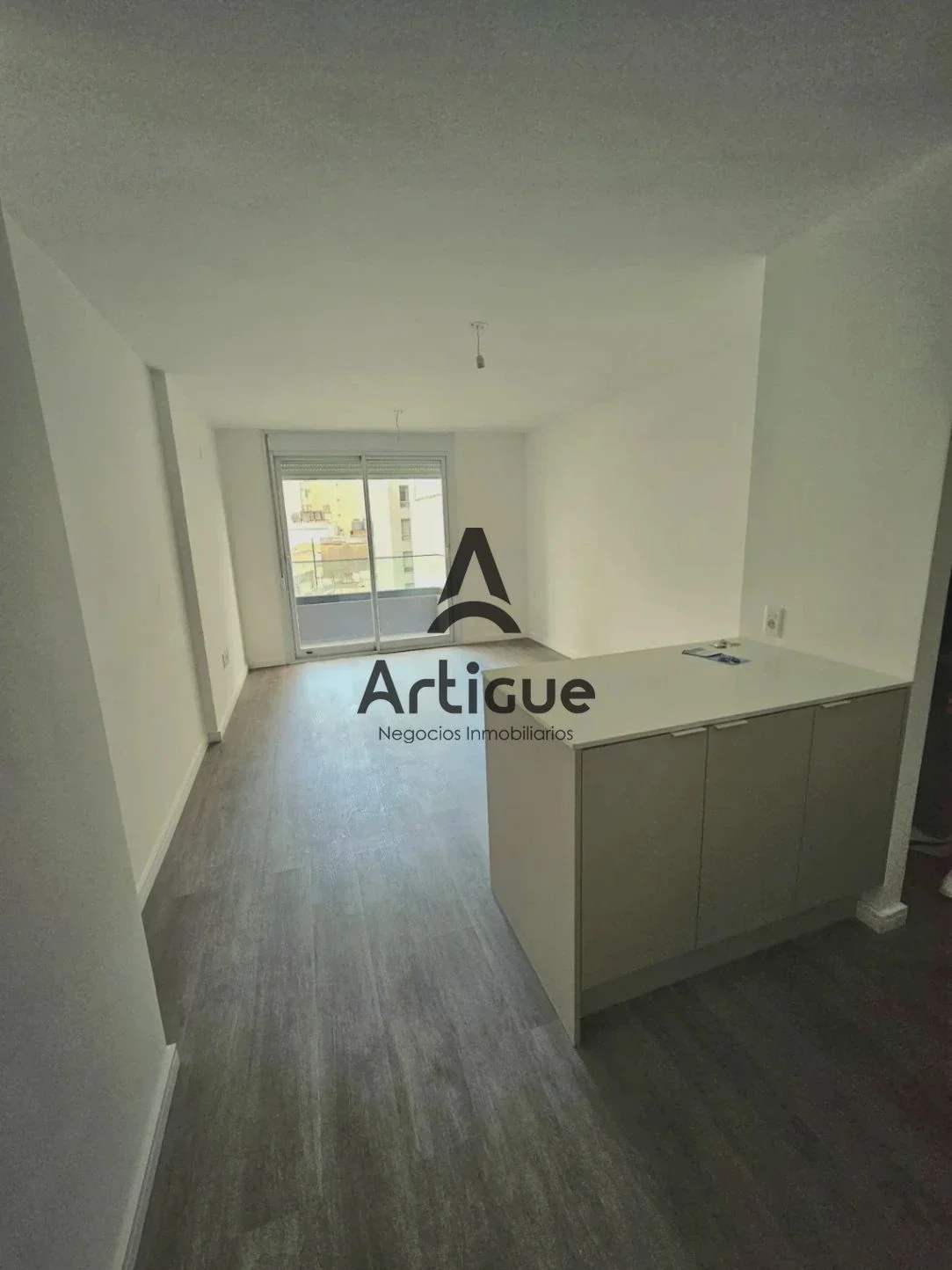 Apartamento en alquiler a estrenar de 1dormitorio en Tres Cruces. - Imagen 1