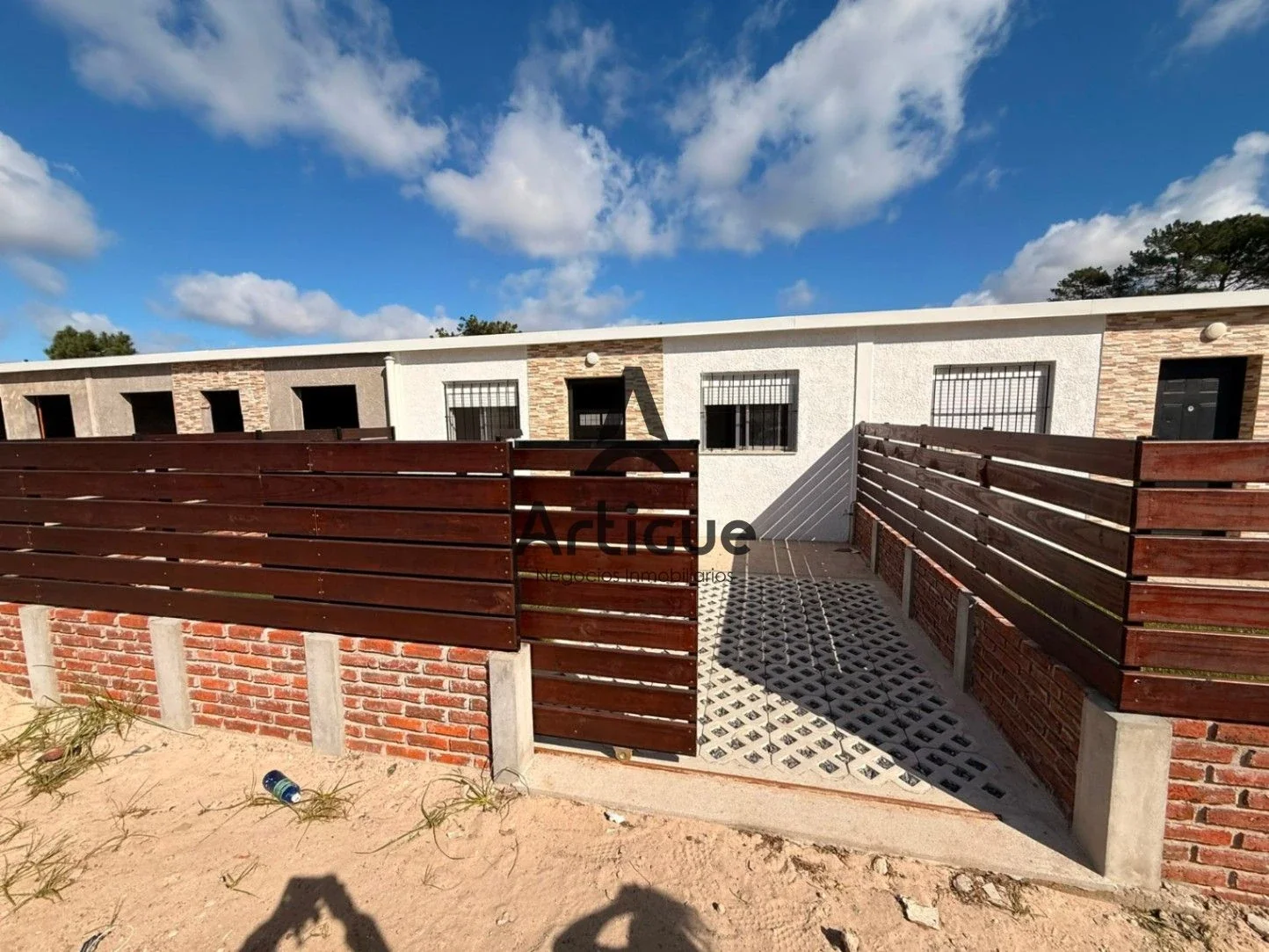 Alquiler Casa Lomas de Solymar 1 dormitorio con cochera a estrenar - Imagen 3