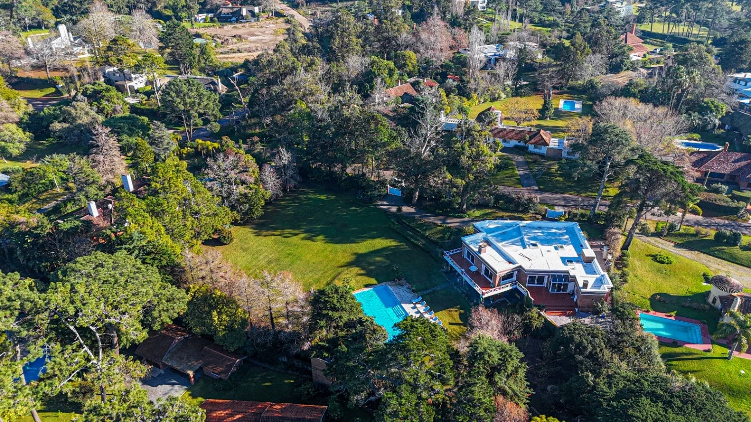 Casa en venta de 7 dormitorios,en El Golf - Imagen 5
