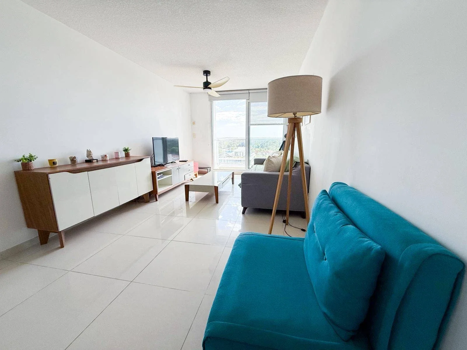 Apartamento en venta c/ cochera en Roosevelt - Imagen 2