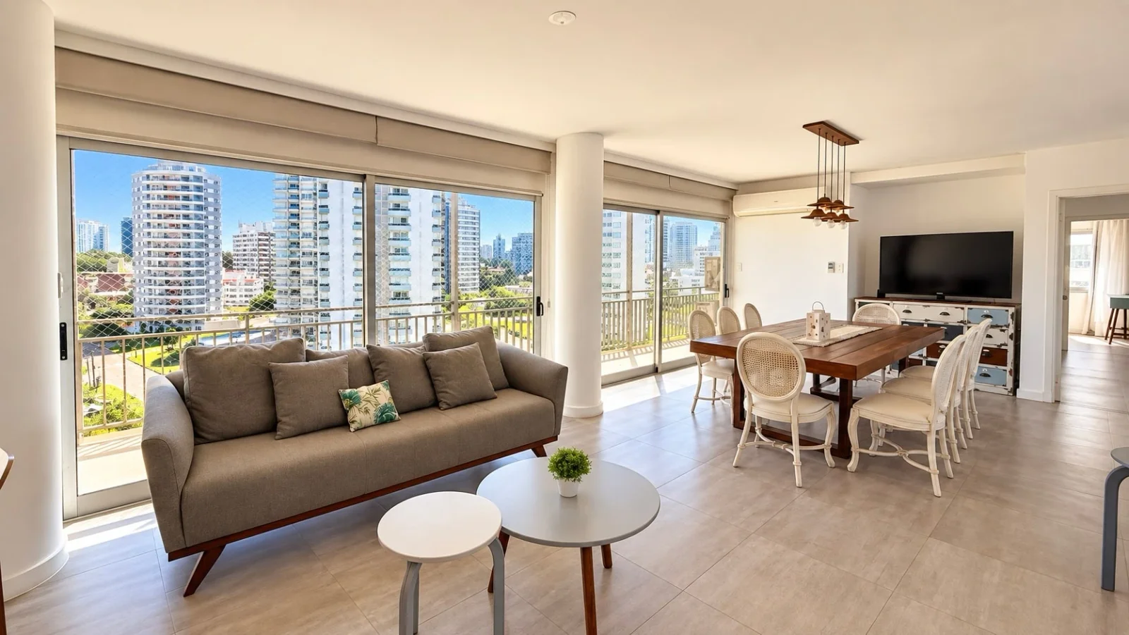 Apartamento en venta c/ cochera en La Pastora - Imagen 1