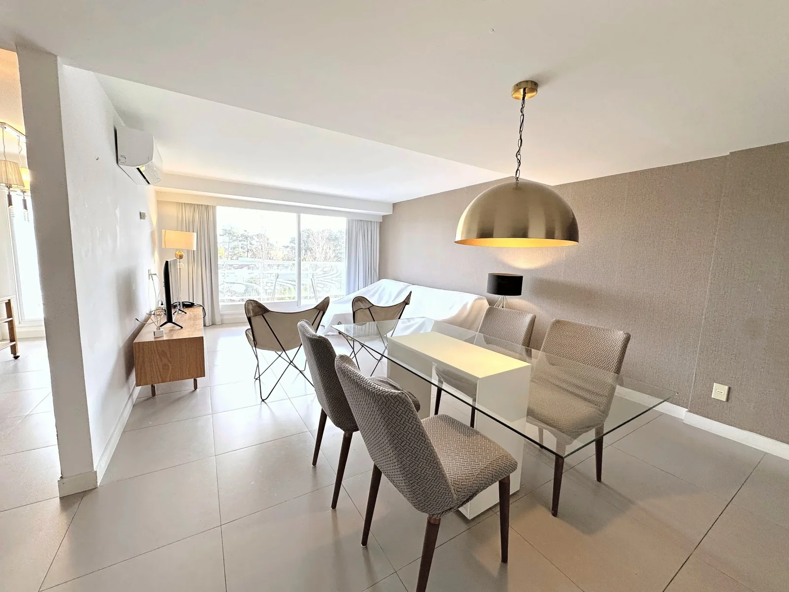Venta apartamento 3 dormitorios y dependencia Punta del Este, Av. Roosevelt Yoo - Imagen 2