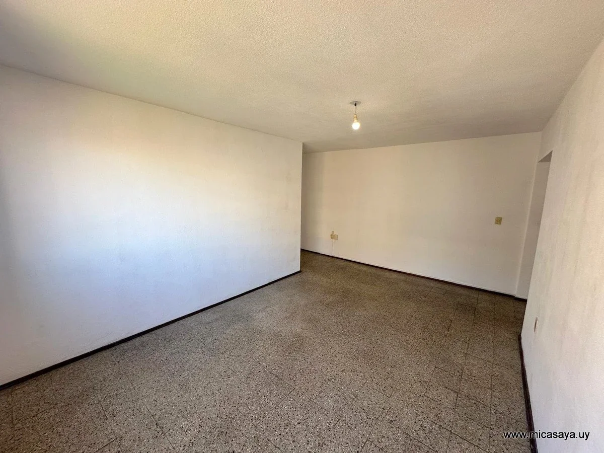 Apartamento en alquiler c/ cochera en Malvin Norte - Imagen 5