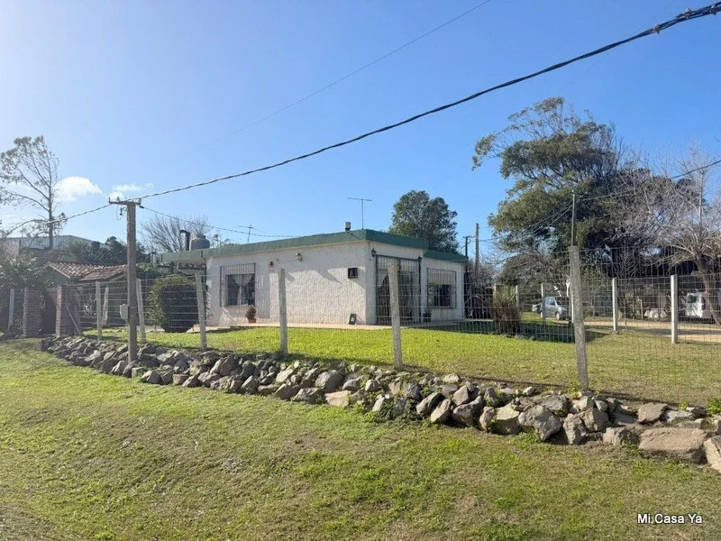 Venta casa San Luis lado sur a media cuadra playa 1 o 2 dormitorios patio solida - Imagen 2