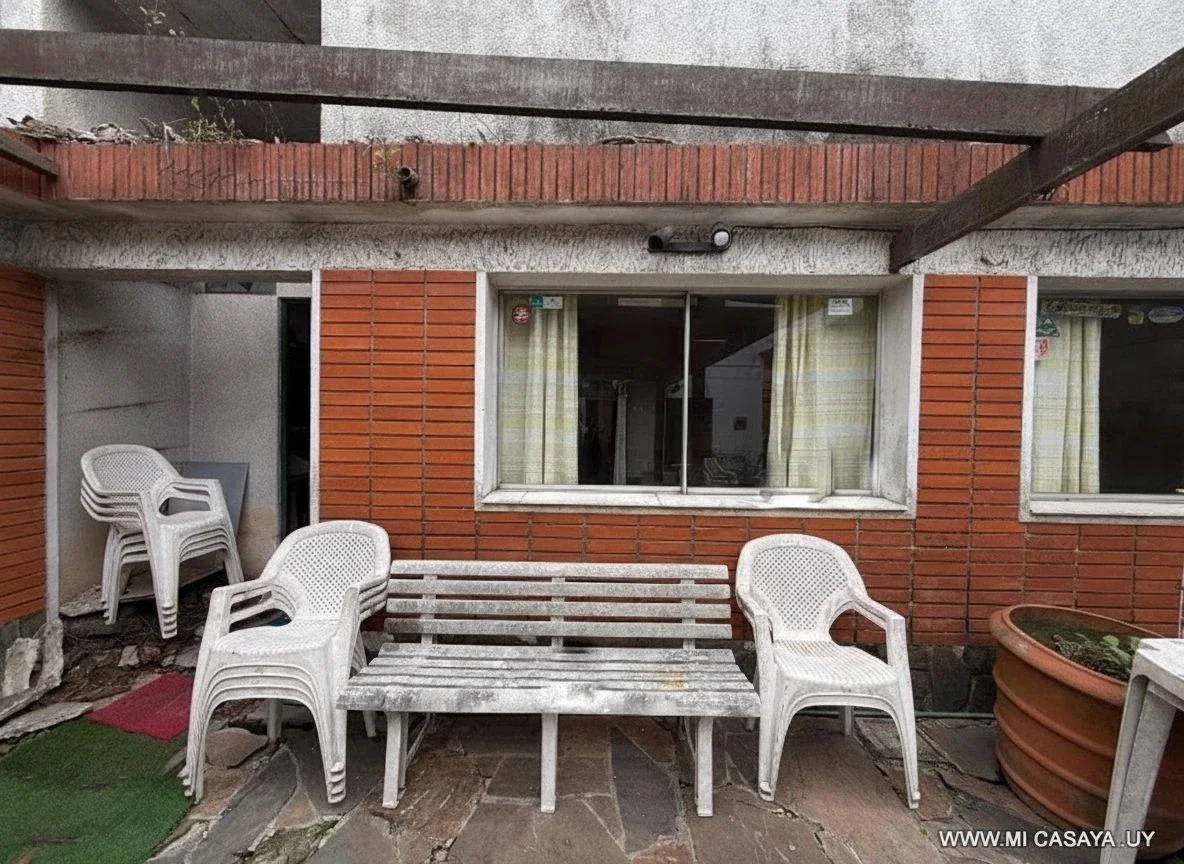 Alquiler Monohambiente La Blanqueada, Con Patio y Sin Gastos Comunes!! - Imagen 3