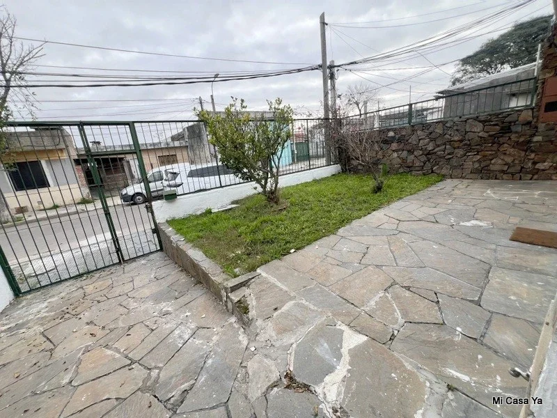 Casa en alquiler c/ cochera en Pérez Castellanos - Imagen 3
