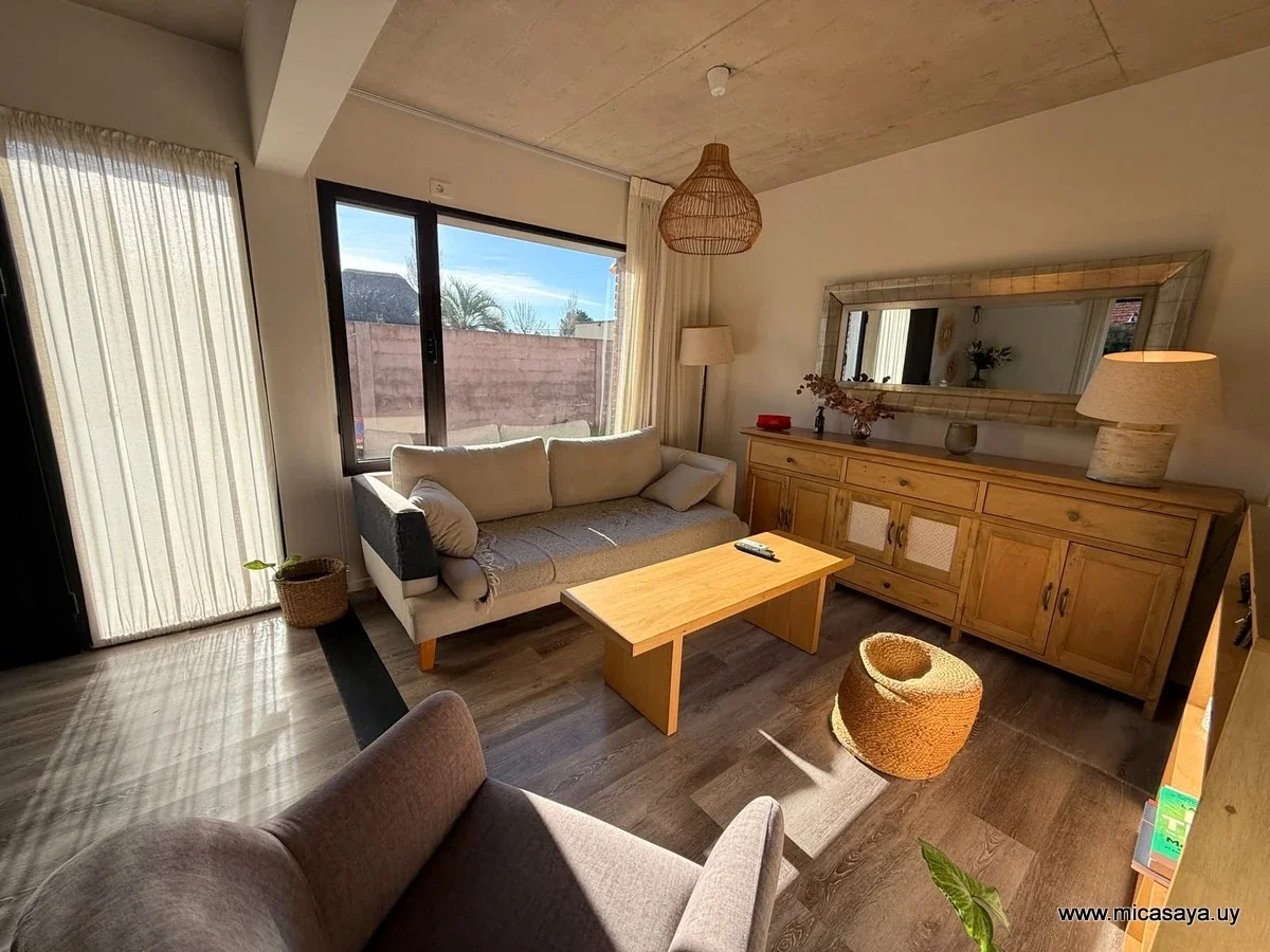 Casa en alquiler c/ cochera en Solymar - Imagen 4