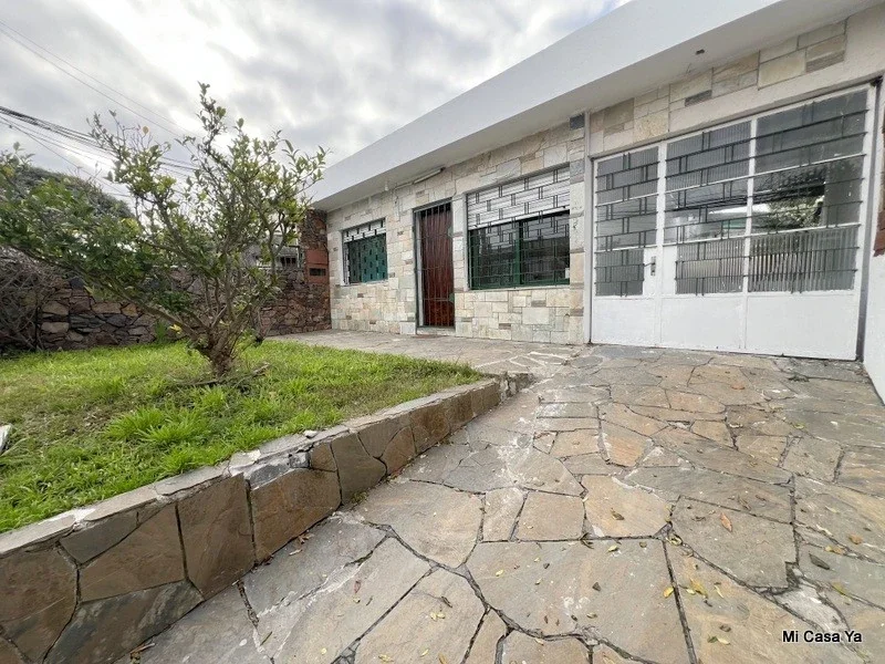 Casa en alquiler c/ cochera en Pérez Castellanos - Imagen 2