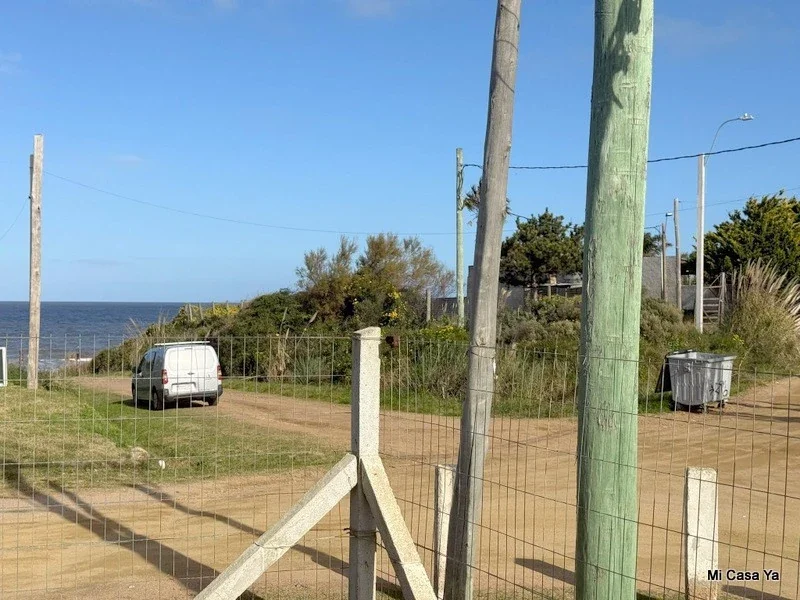Venta casa San Luis lado sur a media cuadra playa 1 o 2 dormitorios patio solida - Imagen 5