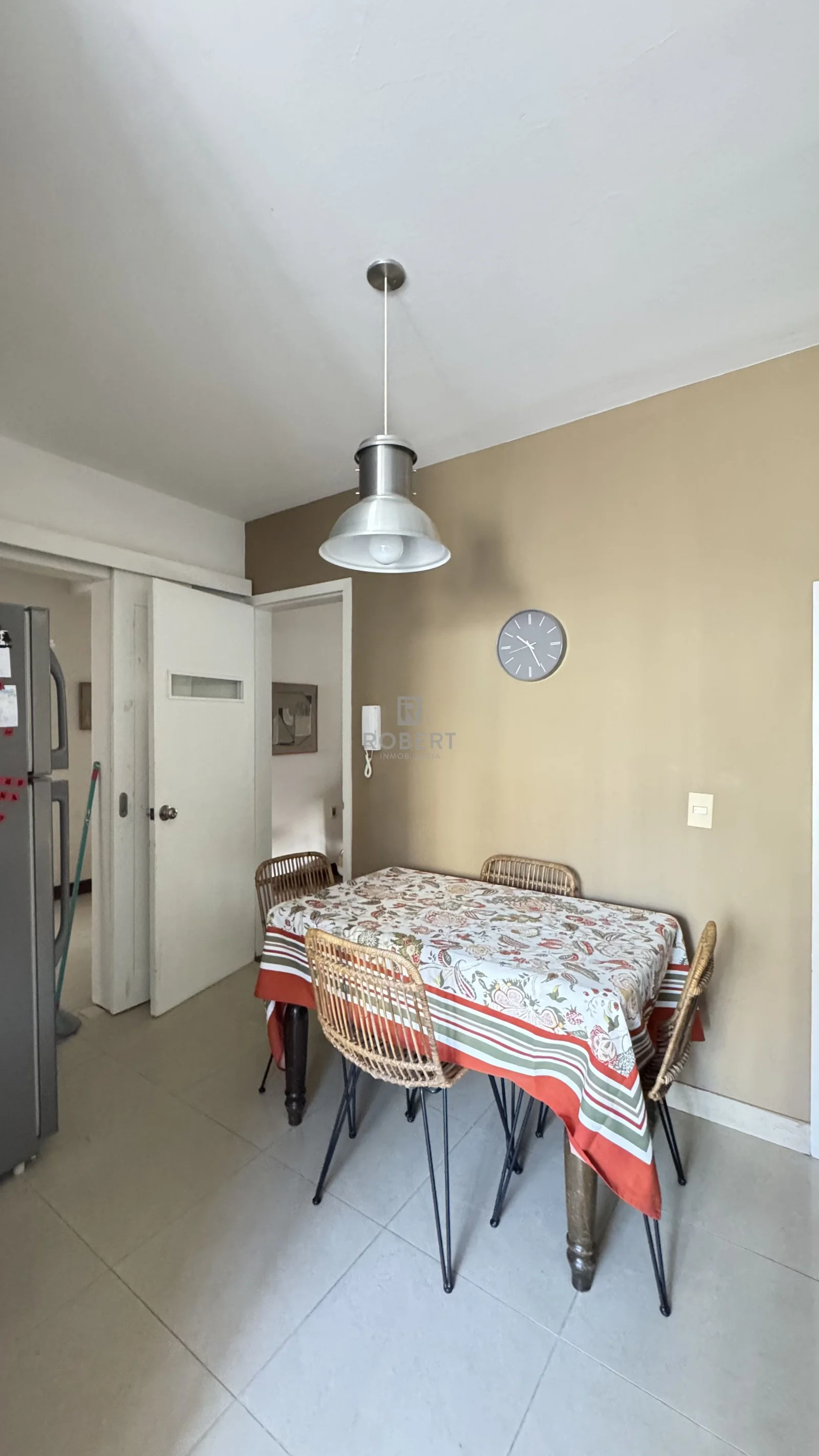 Casa en venta c/ garage en Pocitos Nuevo - Imagen 2