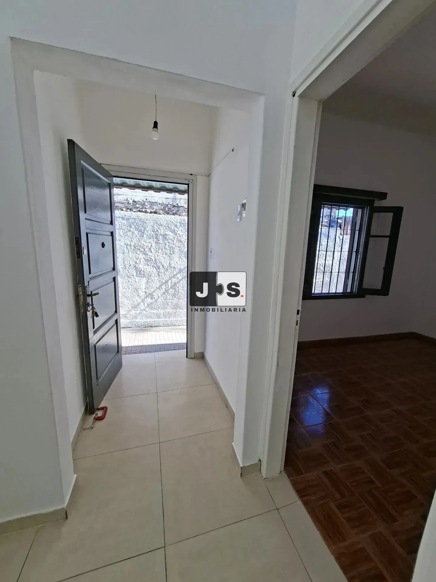 Alquilo Apartamento tipo casa 2 dormitorios sin gastos comunes Brazo Oriental - Imagen 5