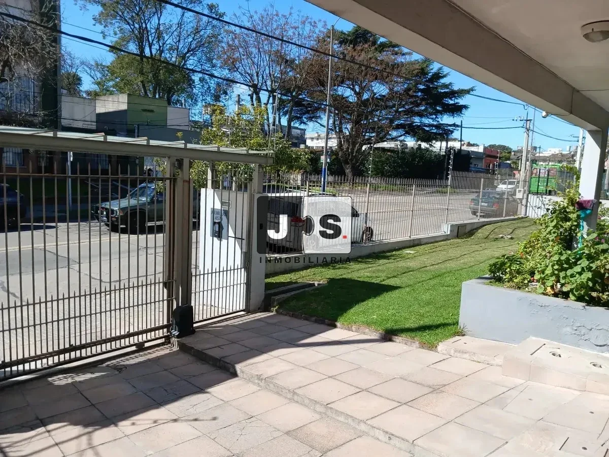 Alquiler de apartamento de 2 dormitorios en Sayago c/cochera - Imagen 3