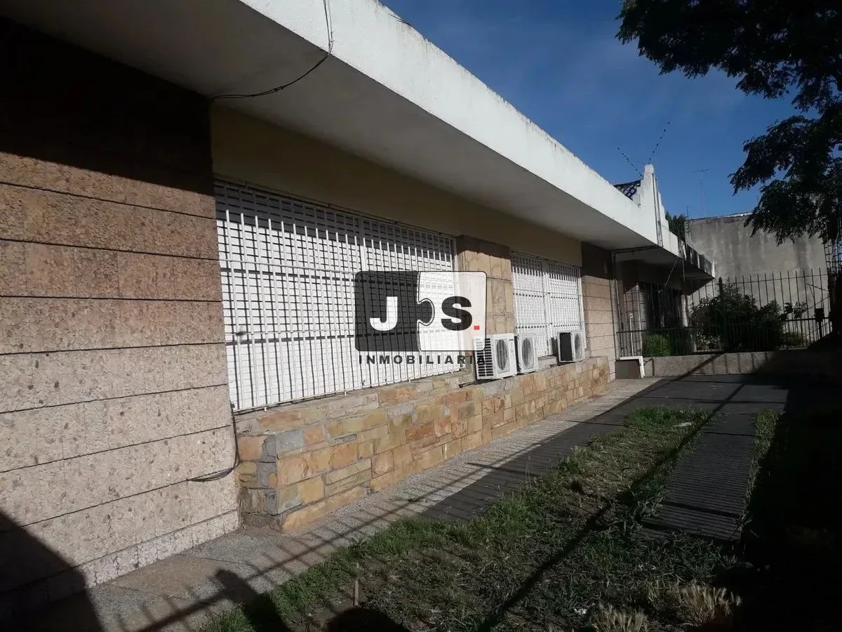 Casa en alquiler c/ cochera en Unión - Imagen 1