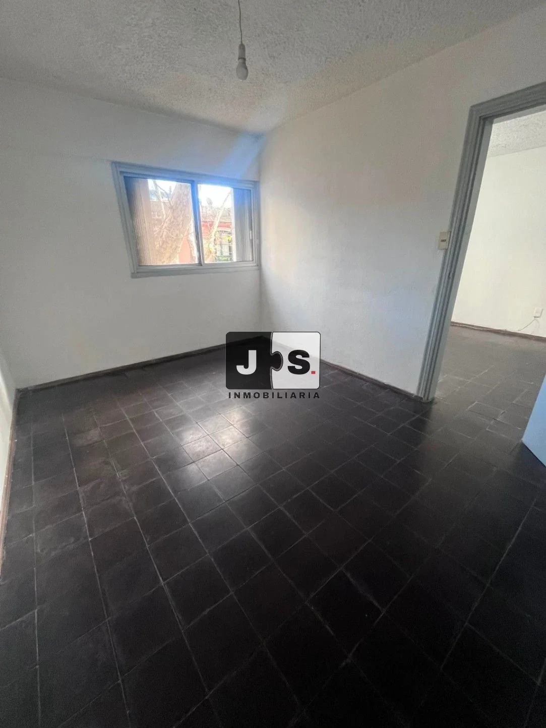 Alquilo Apartamento 1 dormitorio con patio en el Centro - Imagen 3