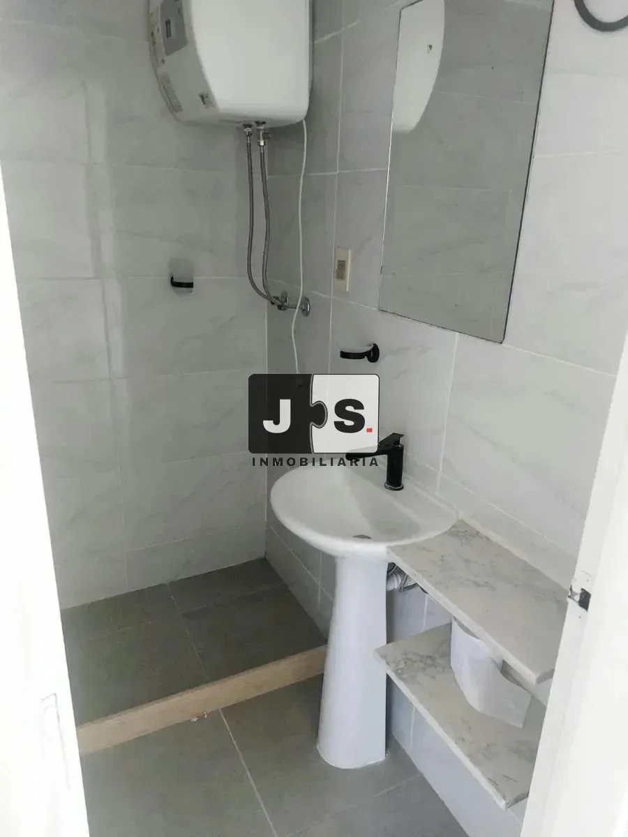 Alquilo apartamento 2 dormitorios Barrio Pocitos - Imagen 3