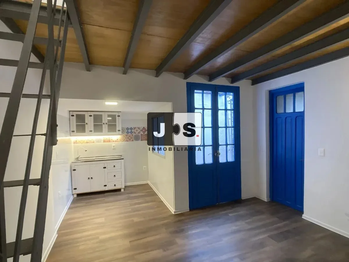 Alquilo Apartamento duplex 3 dormitorios 2 baños sin gastos comunes Tres Cruces - Imagen 4