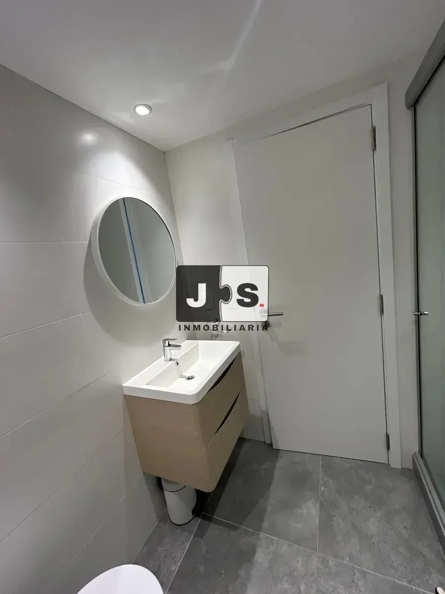 Apartamento en alquiler c/ cochera en Malvin - Imagen 3